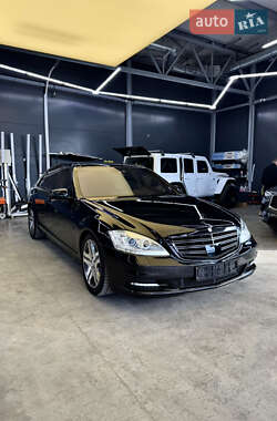 Седан Mercedes-Benz S-Class 2009 в Черновцах