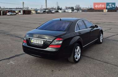 Седан Mercedes-Benz S-Class 2006 в Ужгороде