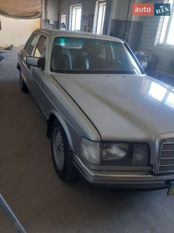 Седан Mercedes-Benz S-Class 1984 в Дніпрі