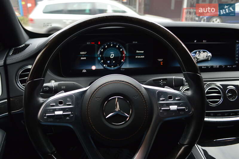Седан Mercedes-Benz S-Class 2019 в Львові