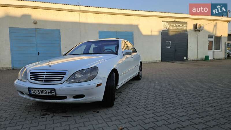 Седан Mercedes-Benz S-Class 2000 в Ужгороді