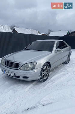 Седан Mercedes-Benz S-Class 2000 в 