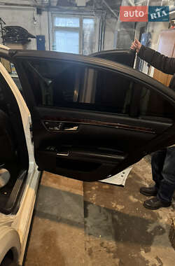 Седан Mercedes-Benz S-Class 2006 в 