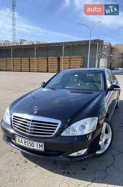 Седан Mercedes-Benz S-Class 2006 в Миколаєві