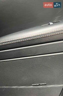 Седан Mercedes-Benz S-Class 2012 в 
