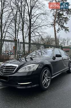 Седан Mercedes-Benz S-Class 2012 в 