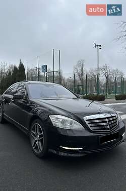 Седан Mercedes-Benz S-Class 2012 в 