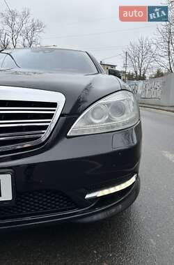 Седан Mercedes-Benz S-Class 2012 в 