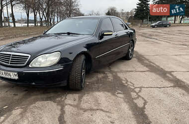 Седан Mercedes-Benz S-Class 1999 в Чернігові