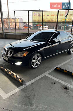 Седан Mercedes-Benz S-Class 2008 в 