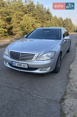 Седан Mercedes-Benz S-Class 2006 в Кременчуге