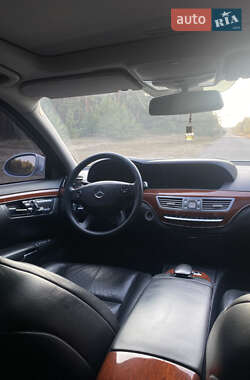 Седан Mercedes-Benz S-Class 2006 в Кременчуці
