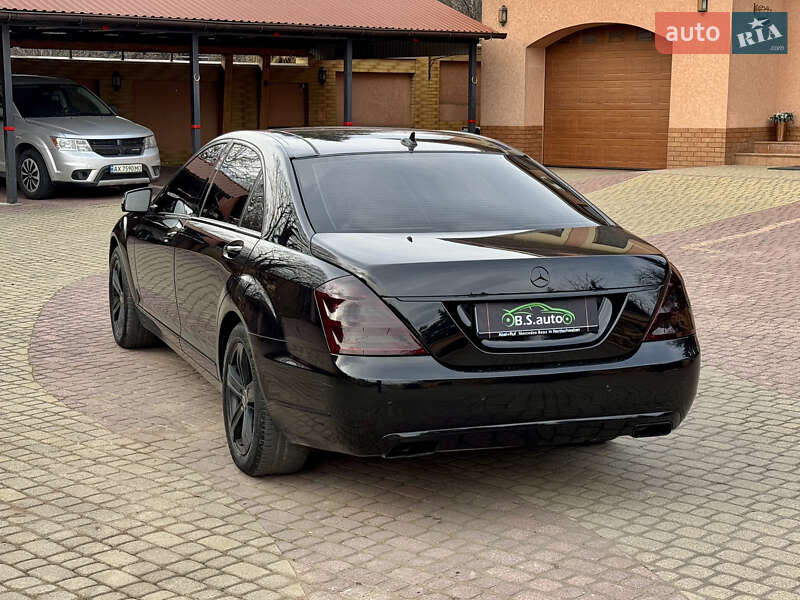 Седан Mercedes-Benz S-Class 2011 в Мукачево