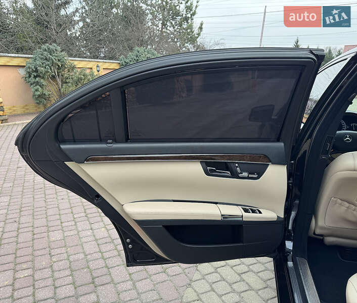 Седан Mercedes-Benz S-Class 2011 в Мукачево