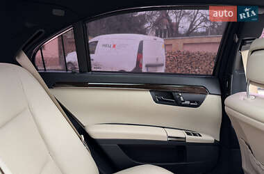 Седан Mercedes-Benz S-Class 2011 в 