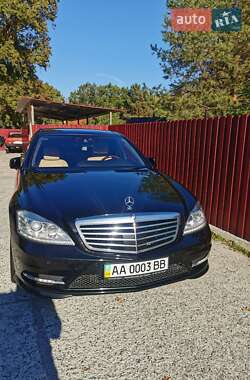 Седан Mercedes-Benz S-Class 2012 в Києві