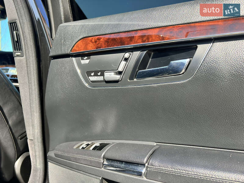 Седан Mercedes-Benz S-Class 2008 в Ивано-Франковске