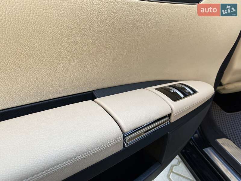 Седан Mercedes-Benz S-Class 2013 в Хмельницькому