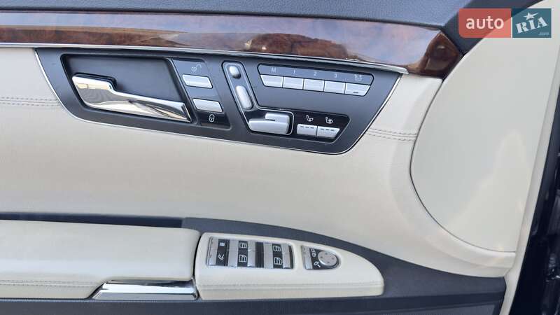 Седан Mercedes-Benz S-Class 2006 в Одессе