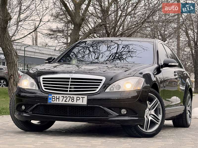 Седан Mercedes-Benz S-Class 2006 в 