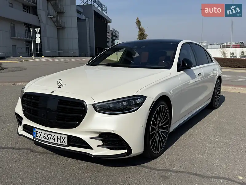 Mercedes-Benz S-Class
