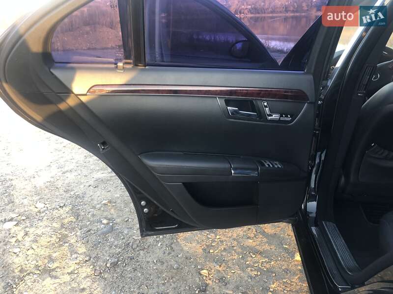 Седан Mercedes-Benz S-Class 2008 в Виннице
