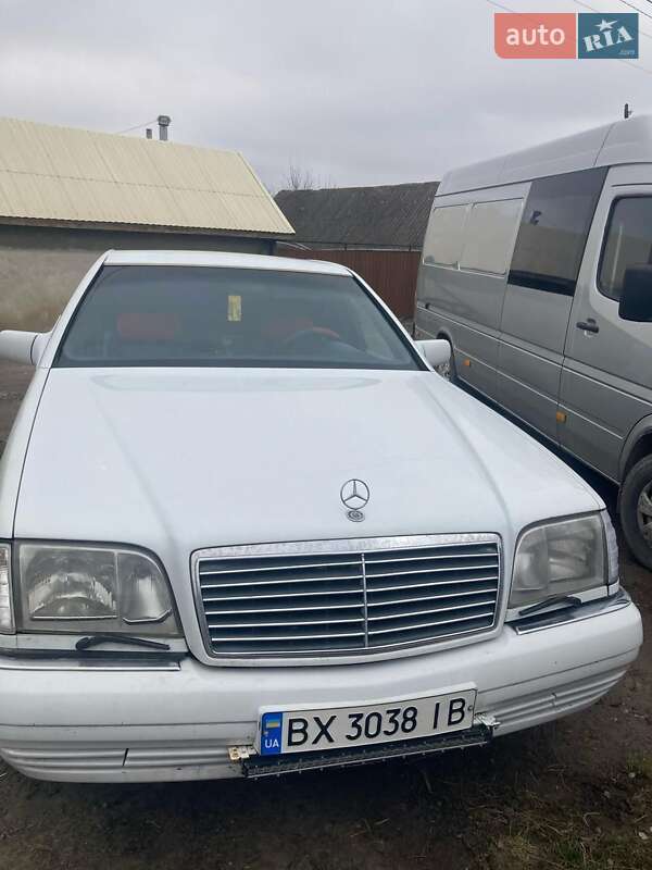 Mercedes-Benz S-Class 1993