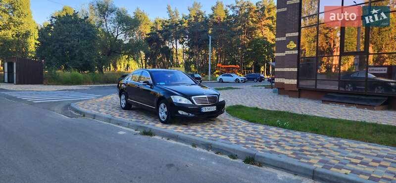 Седан Mercedes-Benz S-Class 2006 в Чернигове