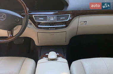 Седан Mercedes-Benz S-Class 2008 в 