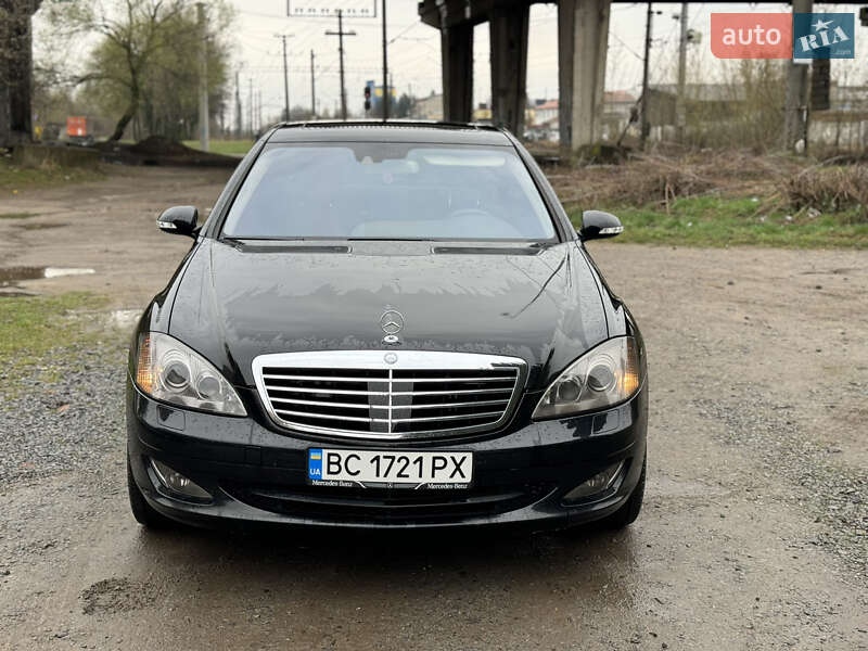 Седан Mercedes-Benz S-Class 2009 в Львові