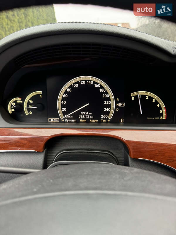 Седан Mercedes-Benz S-Class 2009 в Львові