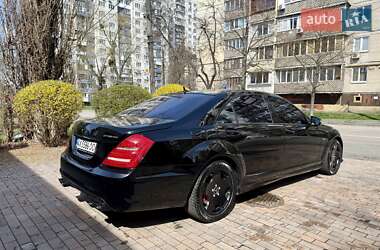 Седан Mercedes-Benz S-Class 2006 в 