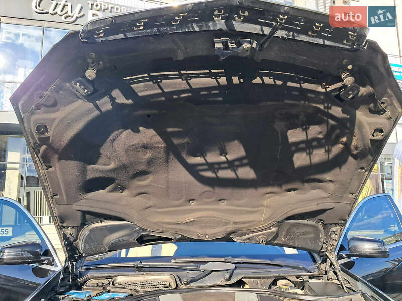 Седан Mercedes-Benz S-Class 2010 в Ивано-Франковске