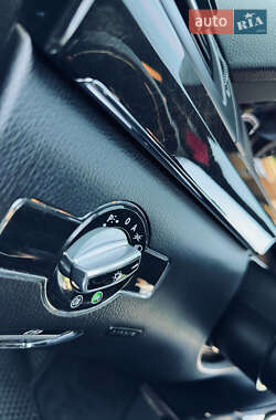 Седан Mercedes-Benz S-Class 2011 в 