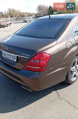 Седан Mercedes-Benz S-Class 2011 в 
