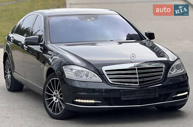 Mercedes-Benz S-Class 2011 Mercedes-Benz S-Class 2011