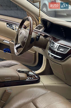 Седан Mercedes-Benz S-Class 2008 в 