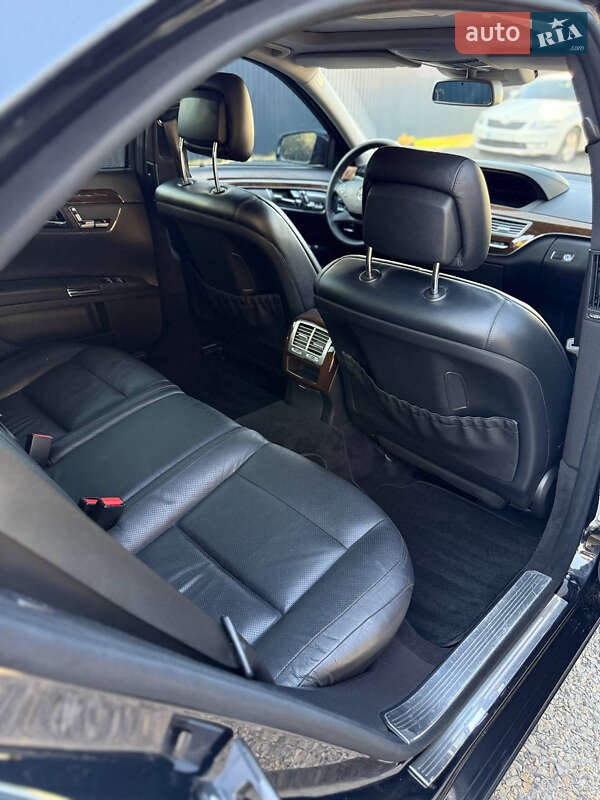 Седан Mercedes-Benz S-Class 2010 в Ужгороді