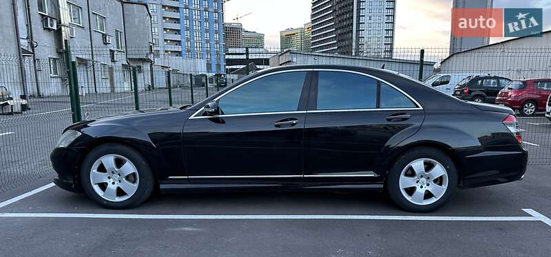 Седан Mercedes-Benz S-Class 2007 в 