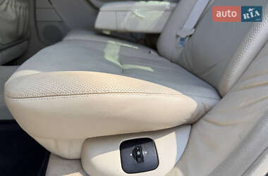 Седан Mercedes-Benz S-Class 2005 в 