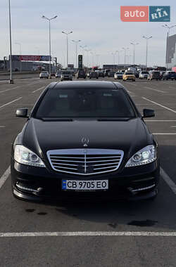 Mercedes-Benz S-Class 2010 Mercedes-Benz S-Class 2010