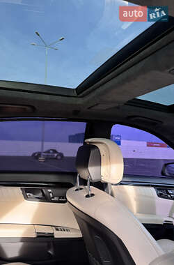 Седан Mercedes-Benz S-Class 2010 в 