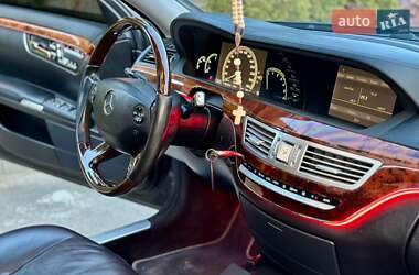 Седан Mercedes-Benz S-Class 2006 в 