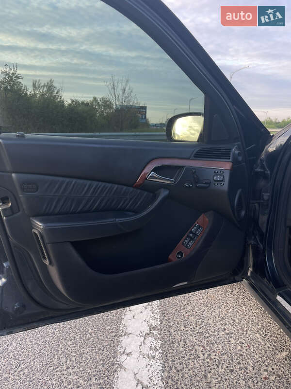 Седан Mercedes-Benz S-Class 2003 в Львове