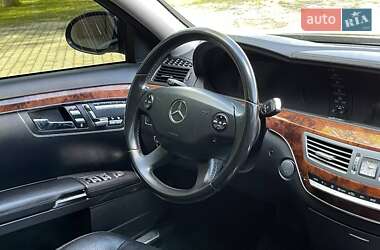 Седан Mercedes-Benz S-Class 2008 в 