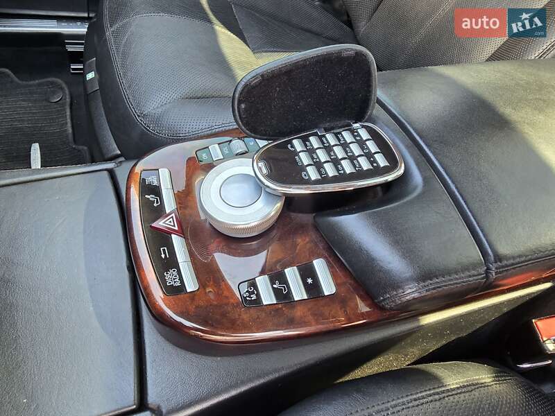 Седан Mercedes-Benz S-Class 2006 в Одесі