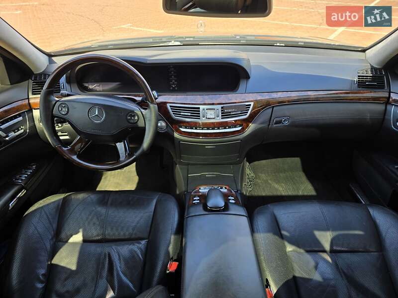 Седан Mercedes-Benz S-Class 2006 в Одесі