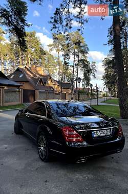 Седан Mercedes-Benz S-Class 2013 в 