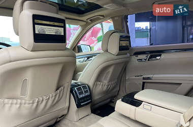 Седан Mercedes-Benz S-Class 2012 в 