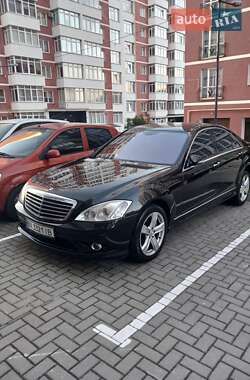 Седан Mercedes-Benz S-Class 2005 в 